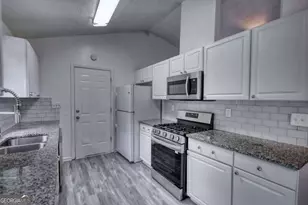 2119 SW Briar Glen Ln, Atlanta, GA 30331 - Photo 13