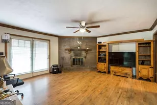 411 Hickory Ln, Griffin, GA 30223 - Photo 11