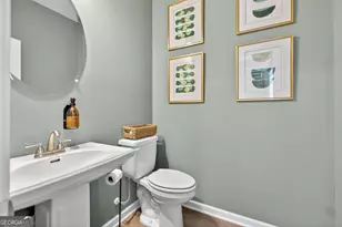 827 Crescent Dr, Riverdale, GA 30274 - Photo 15