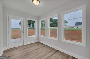 1347 S Fairview Rd, Lavonia, GA 30553 - Photo 3