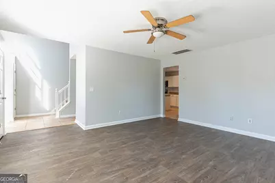 2554 Willenhall Way, Lithonia, GA 30058 - Photo 5