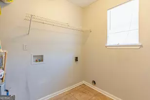 2554 Willenhall Way, Lithonia, GA 30058 - Photo 11