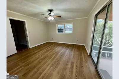 606 Viewpoint Drive, Jackson, GA 30233 - Photo 9