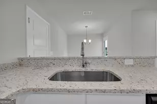 1331 S Fairview Rd, Lavonia, GA 30553 - Photo 13