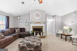 115 S Robin Ln, Newnan, GA 30263 - Photo 9
