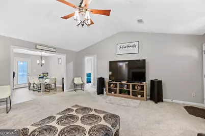115 S Robin Lane, Newnan, GA 30263 - Photo 7