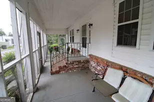 10 W Inman St, Statesboro, GA 30458 - Photo 7