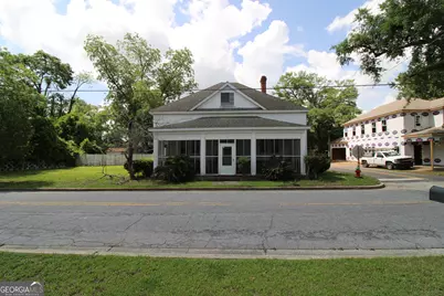 10 W Inman Street, Statesboro, GA 30458 - Photo 1