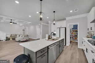 305 Parkers Pl, Hoschton, GA 30548 - Photo 33