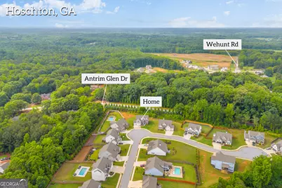 305 Parkers Place, Hoschton, GA 30548 - Photo 3