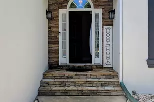 110 Lyndhurst Way, Sharpsburg, GA 30277 - Photo 3