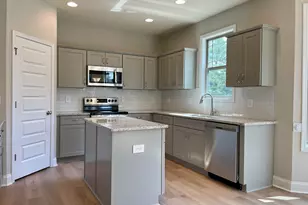 176 Country World Dr, Macon, GA 31211 - Photo 11