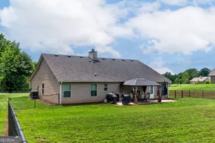 304 Highlands Dr, Winterville, GA 30683 - Photo 35