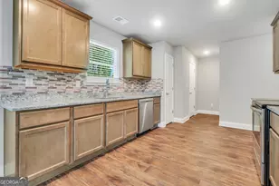 313 Sammy Cir, Griffin, GA 30223 - Photo 17