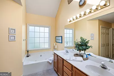 2093 Halfmoon Bluff NW, Kennesaw, GA 30152 - Photo 19