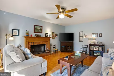 2093 Halfmoon Bluff NW, Kennesaw, GA 30152 - Photo 7