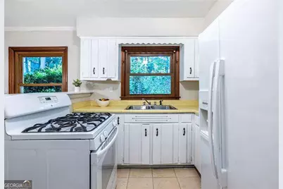 573 N Superior Avenue, Decatur, GA 30033 - Photo 17