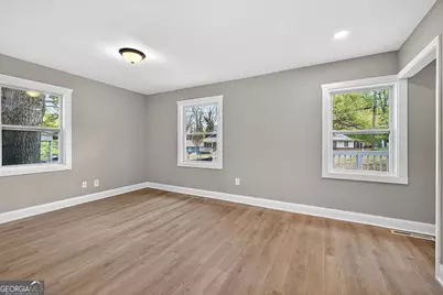 231 Glenrose Circle SW, Atlanta, GA 30354 - Photo 13