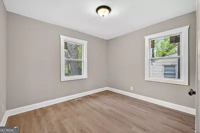 231 Glenrose Circle SW, Atlanta, GA 30354 - Photo 15