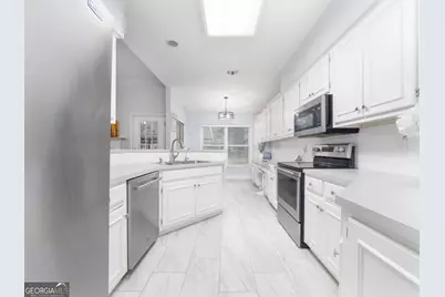 235 Cardinal Circle W, Saint Marys, GA 31558 - Photo 9