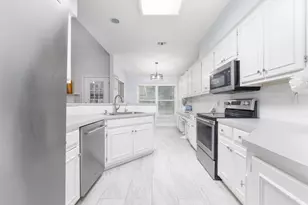 235 Cardinal Cir W, Saint Marys, GA 31558 - Photo 9