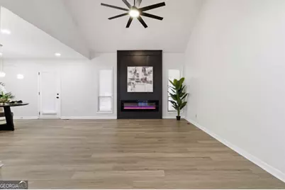 1124 Creatwood Place SE, Smyrna, GA 30080 - Photo 3