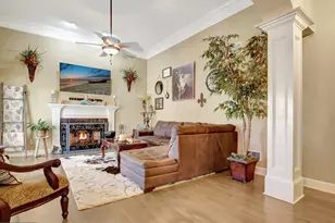 25 Carriage Ln, Senoia, GA 30276 - Photo 7