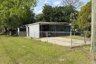 2519 W 25th St, Jacksonville, FL 32209 - Photo 3