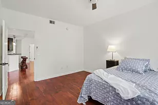 2700 NE Pine Tree Rd, Atlanta, GA 30324 - Photo 9