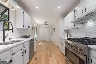 1402 McLendon Dr, Decatur, GA 30033 - Photo 7