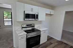 1032 Stone Mill Way, Lawrenceville, GA 30046 - Photo 7