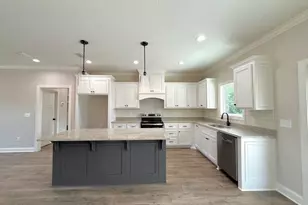 2702 Thomas St, Adel, GA 31620 - Photo 5