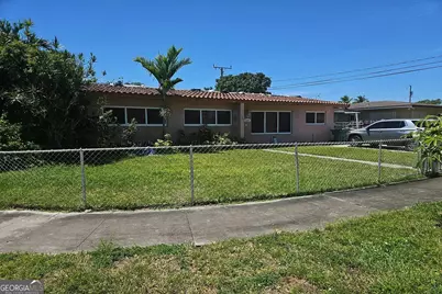 6240 NW 112th Terrace, Hialeah, FL 33012 - Photo 3