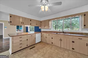 4565 Sardis Church Rd, Macon, GA 31216 - Photo 17
