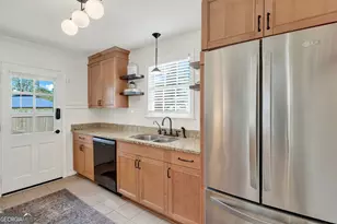 1415 E 52nd St, Savannah, GA 31404 - Photo 13