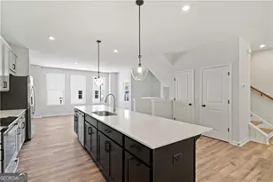 2676 Creek View Terrace, Atlanta, GA 30318 - Photo 5
