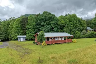 568 Parks Rd, Hiawassee, GA 30546 - Photo 3