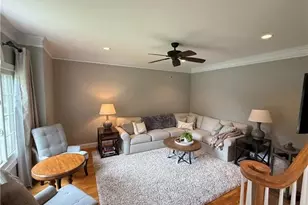 304 Tempest Dr, Peachtree City, GA 30269 - Photo 5