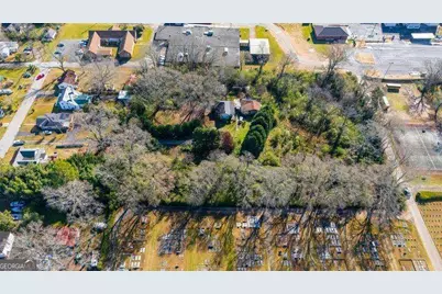 101 E Chambers Street, Forsyth, GA 31029 - Photo 9