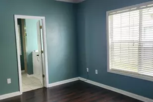 228 Providence Dr, Carrollton, GA 30116 - Photo 5