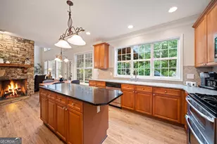 4038 Sandy Branch Dr, Buford, GA 30519 - Photo 3