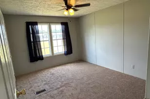 205 Bay St, Collins, GA 30421 - Photo 9