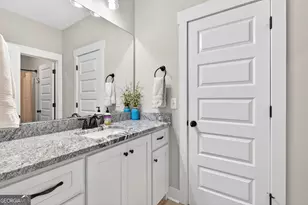 35 Beaumont Farms Dr, Sharpsburg, GA 30277 - Photo 43