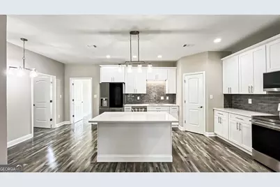 2011 Griffin Road, Macon, GA 31216 - Photo 13