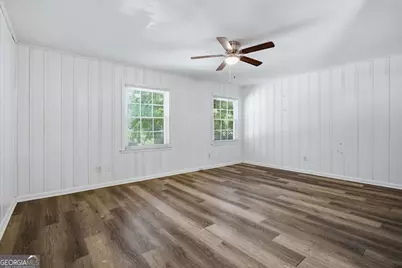 1386 Bryan Avenue, East Point, GA 30344 - Photo 3