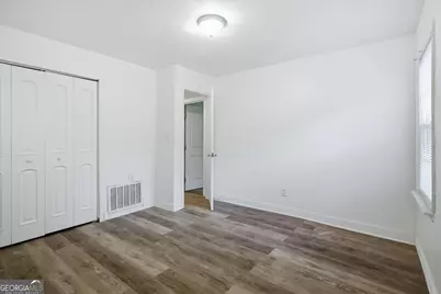 1386 Bryan Avenue, East Point, GA 30344 - Photo 21