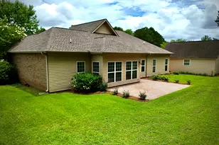 110 Holly Lakes Dr, Dublin, GA 31021 - Photo 5