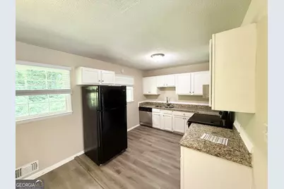 2782 Ocean Valley Drive, Atlanta, GA 30349 - Photo 9