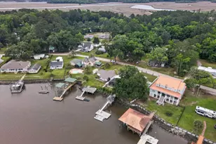 535 E 1st St, Midway, GA 31320 - Photo 43