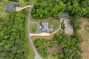 1230 Blalock Lakes Dr, Newnan, GA 30263 - Photo 51